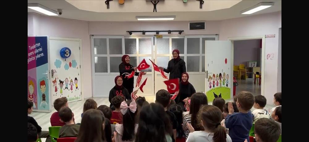Çınarcık MYO Çocuk Gelişimi Öğrencilerinden Anaokullarında Renkli Gösteriler
